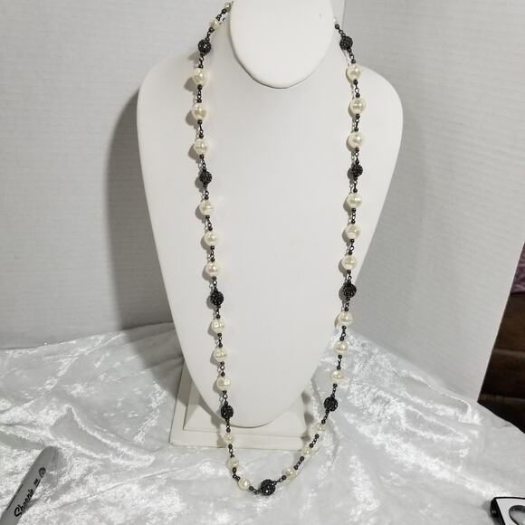 LC faux pearl black rhinestone ball 34" necklace 1.1635 2" e - Picture 13 of 14